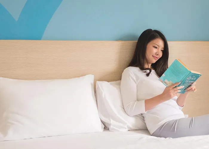 Hop Inn Nakhon Pathom