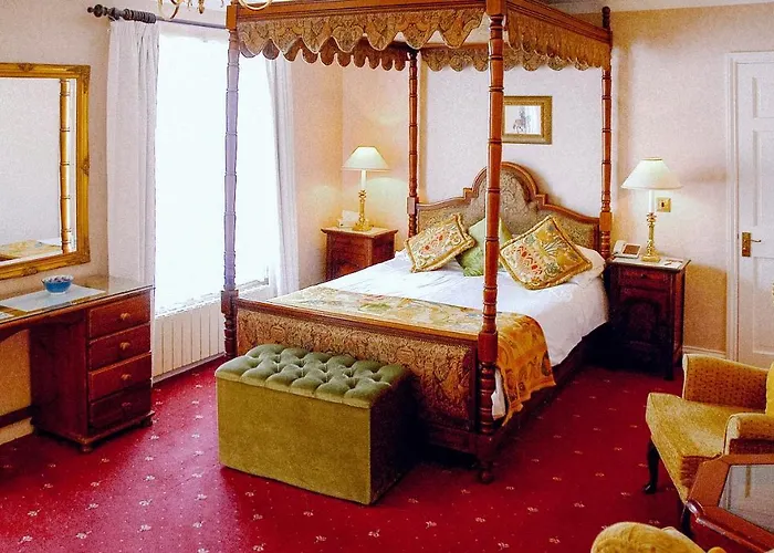 The Revere Hotel