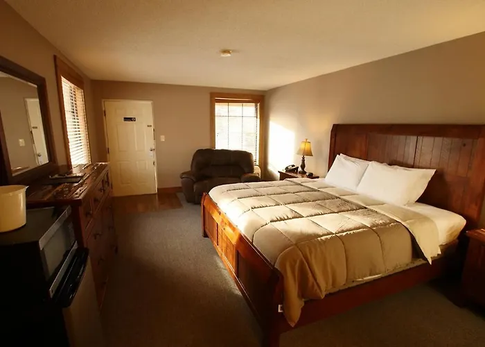 Skyline Lodge