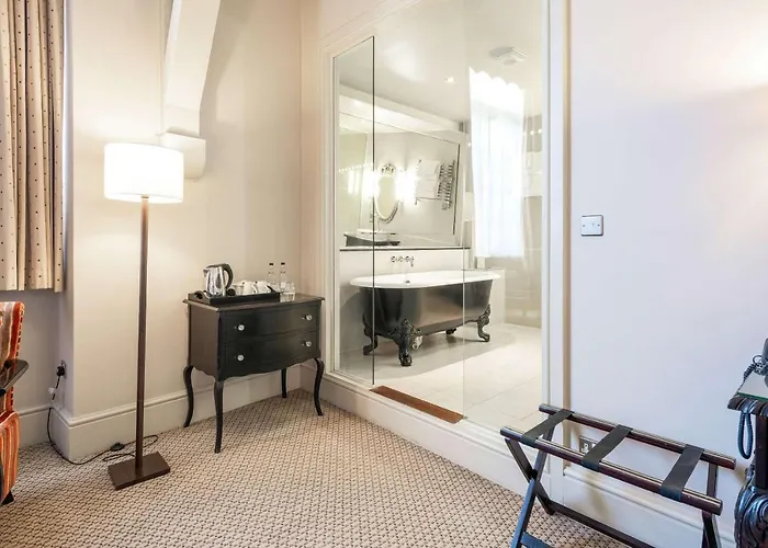 Clarion Collection Harte & Garter Hotel & Spa