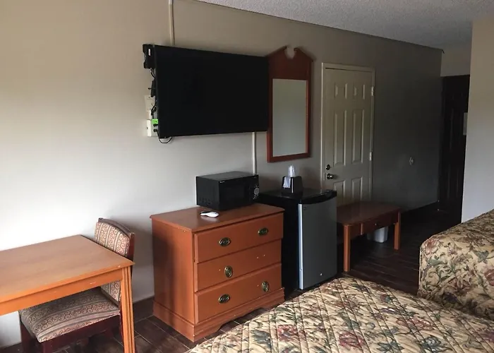 Briarwood Inn