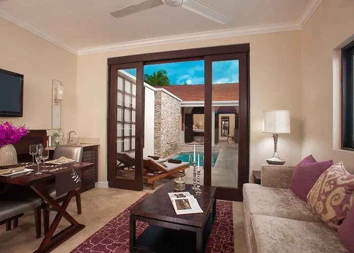 Sandals Grande Riviera Beach & Villa Golf Resort