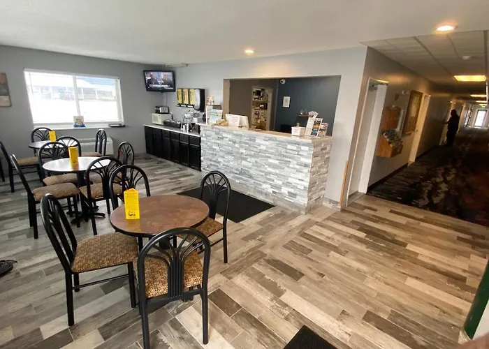 Super 8 By Wyndham Prairie Du Chien