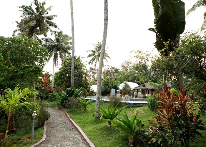 Phoenix Island Resort Poovar
