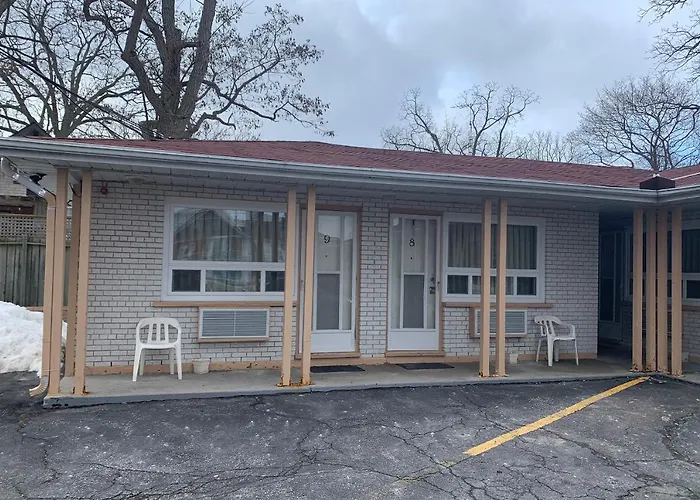 Lucien Motel