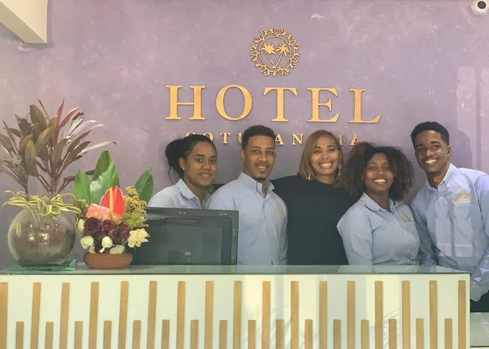 Hotel Cotubanama Samana