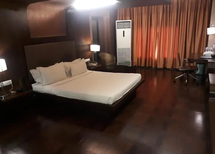 Cocoon Luxury Business Hotel
