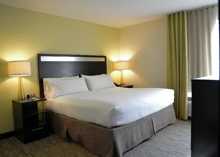 Candlewood Suites Youngstown West - Austintown