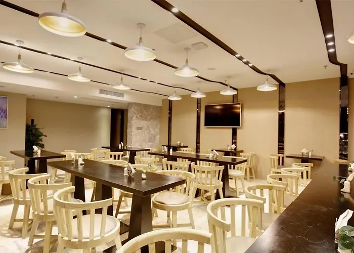 Lavande Hotel Chengdu Dafeng Shixi Park Subway Station