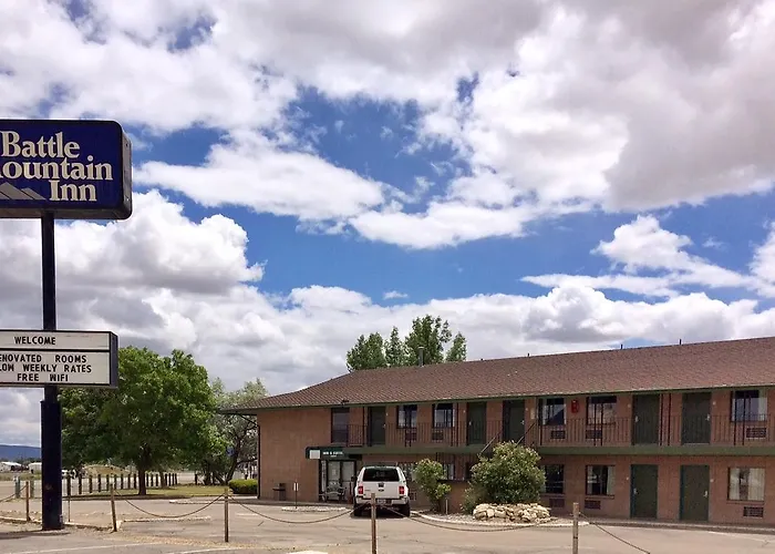 Rodeway Inn & Suites