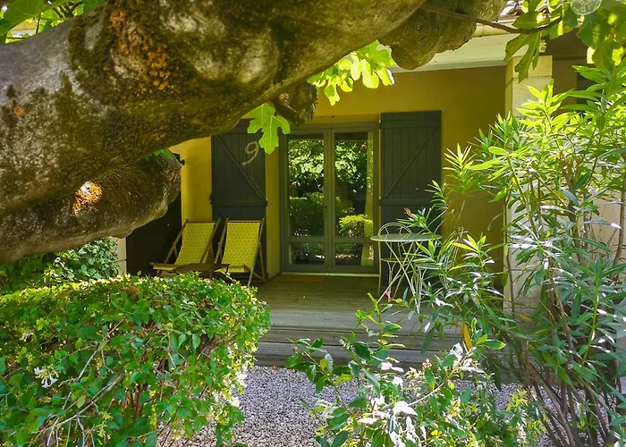 Hotel Sous Les Figuiers