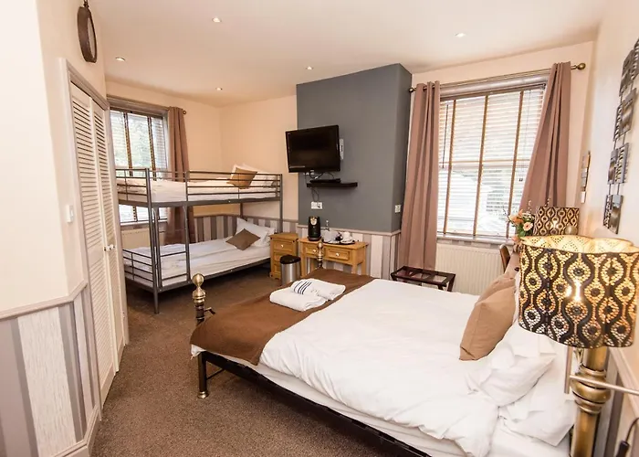 Dimple Well Lodge Hotel